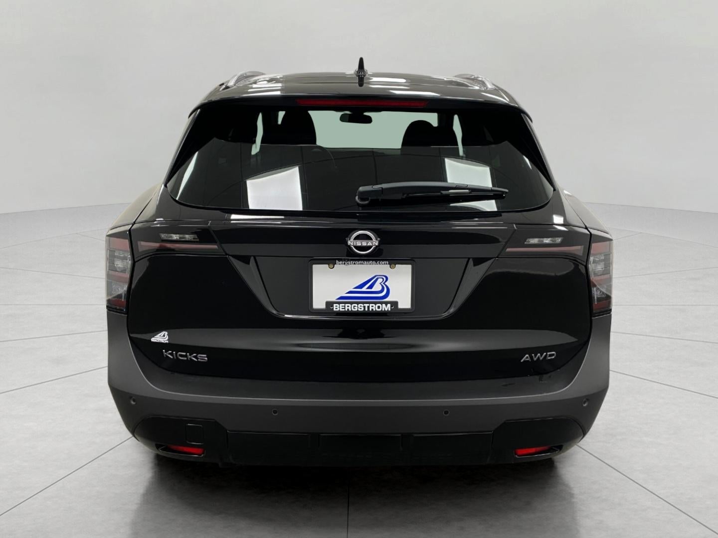 2026 Nissan Kicks SV AWD