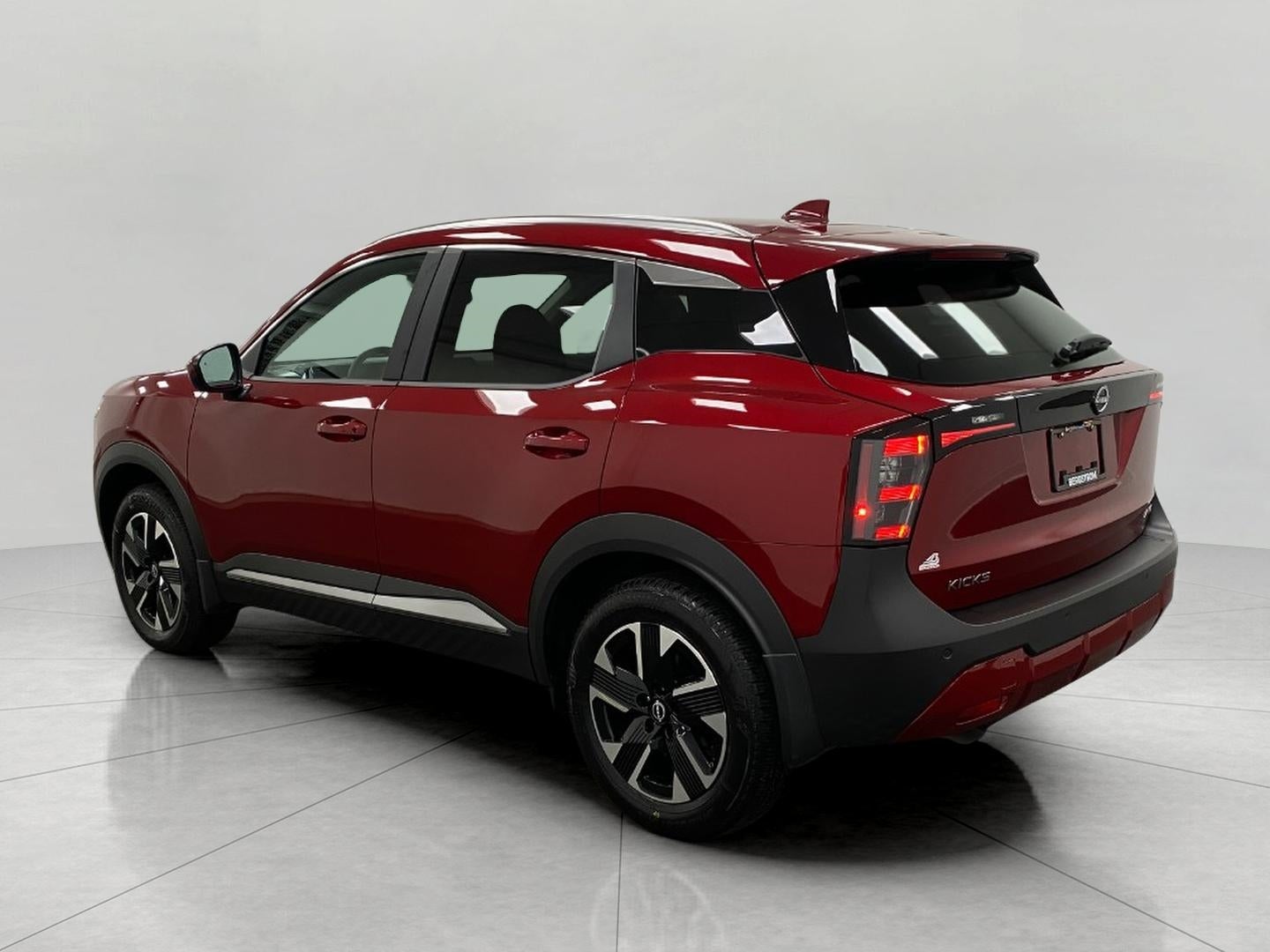 2025 Nissan Kicks SV AWD