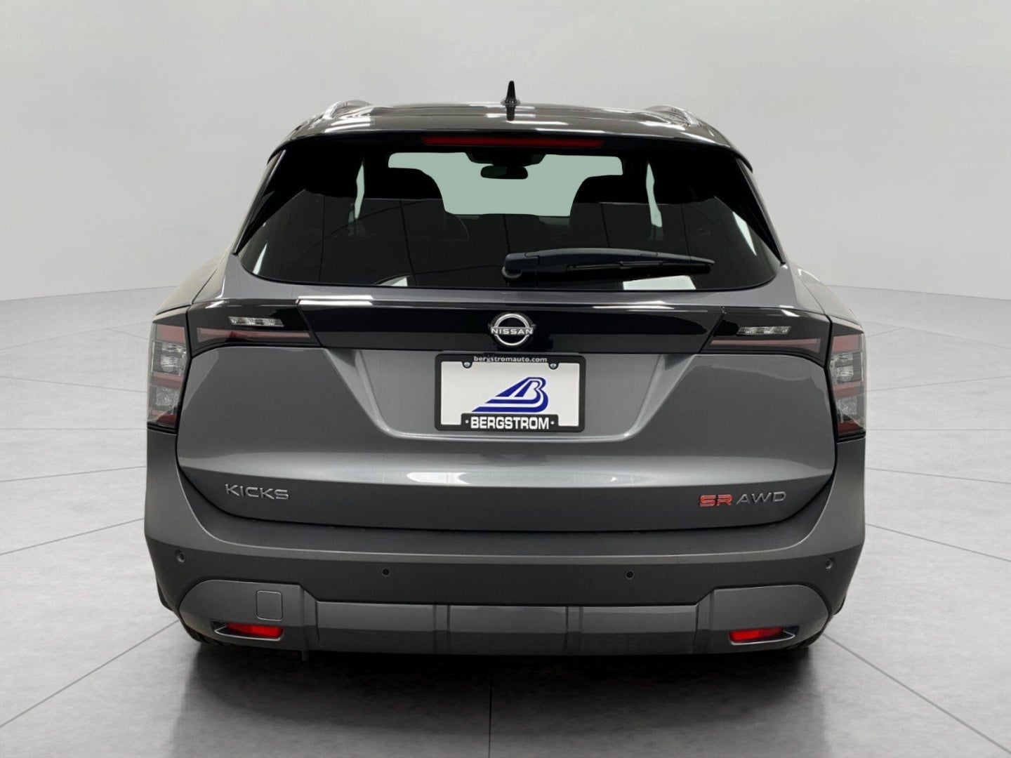 2025 Nissan Kicks SR AWD