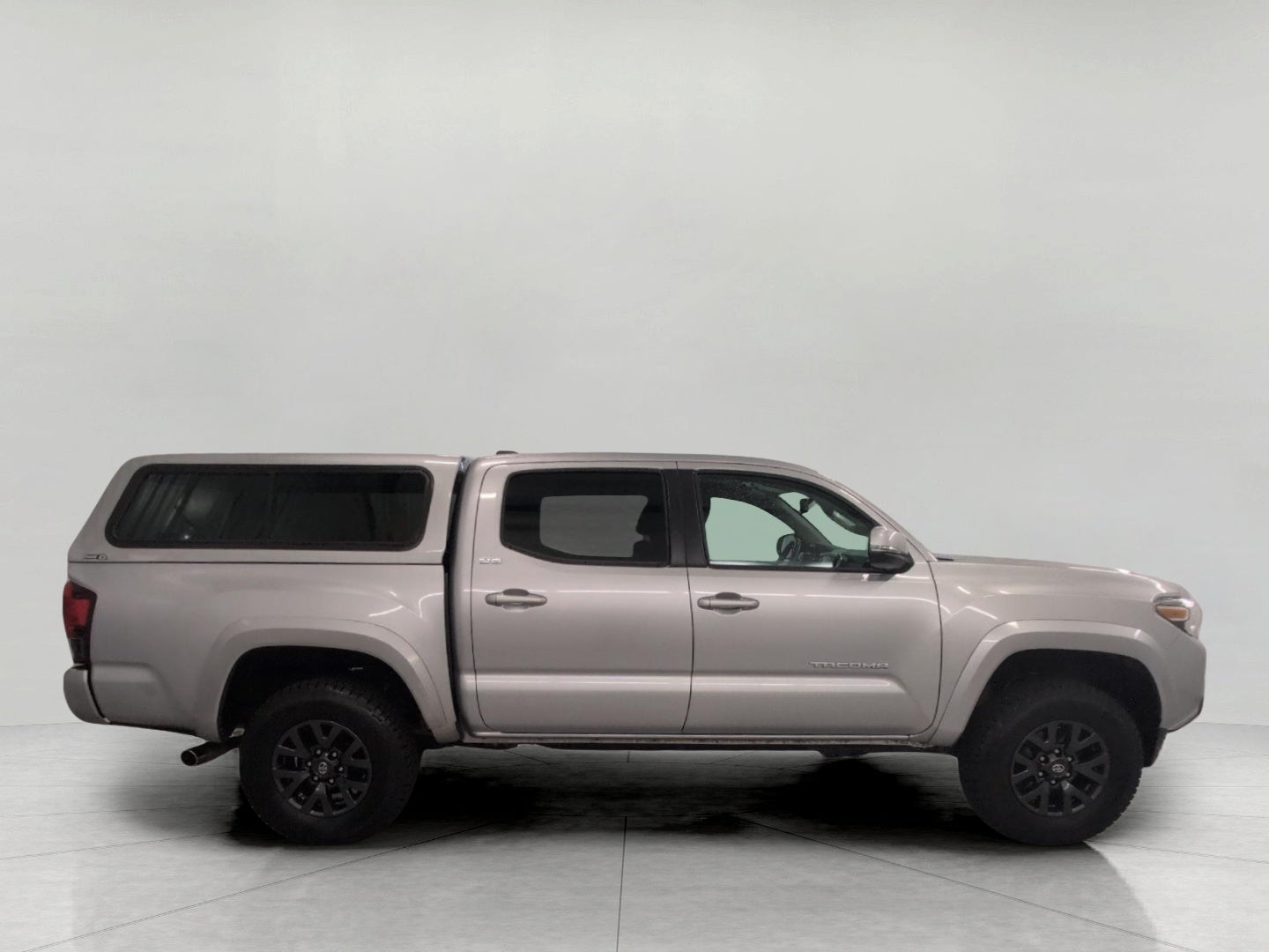 2023 Toyota Tacoma 4WD SR5 Double Cab 5' Bed V6 AT
