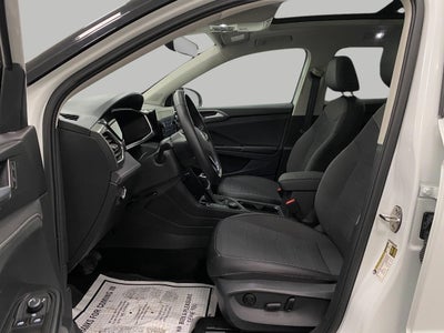 2025 Volkswagen Taos SE Black 4MOTION