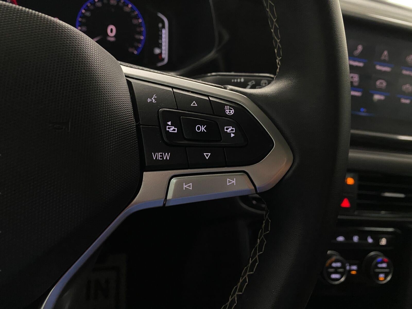 2022 Volkswagen Taos SEL 4MOTION