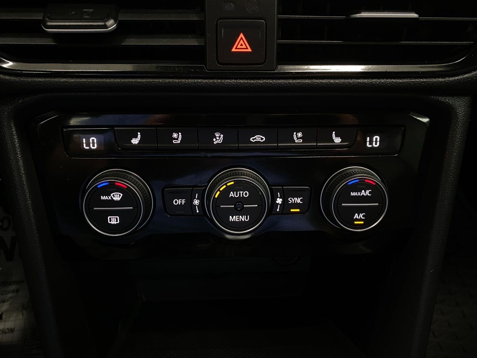 2022 Volkswagen Taos SEL 4MOTION