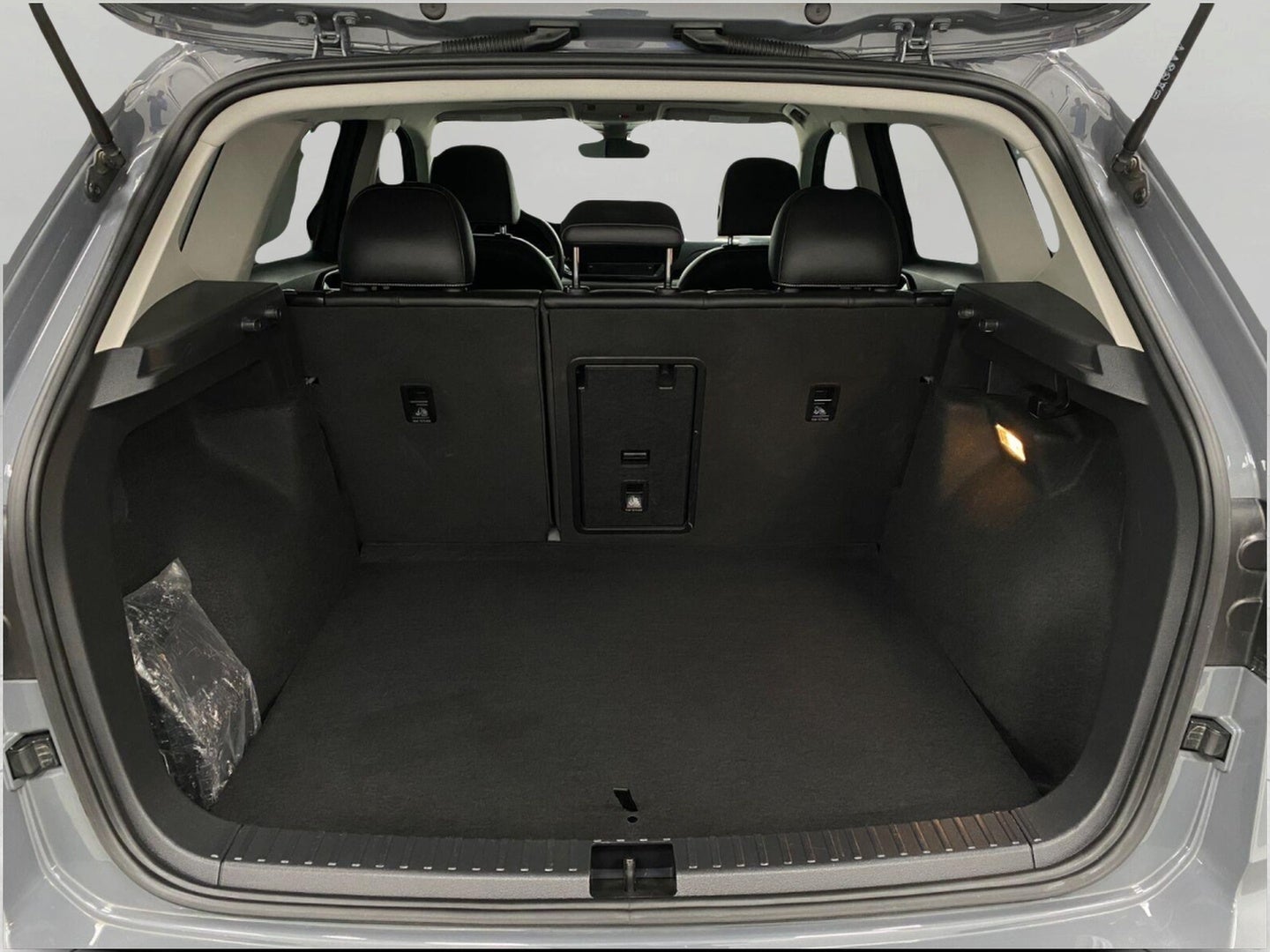 2022 Volkswagen Taos SEL 4MOTION