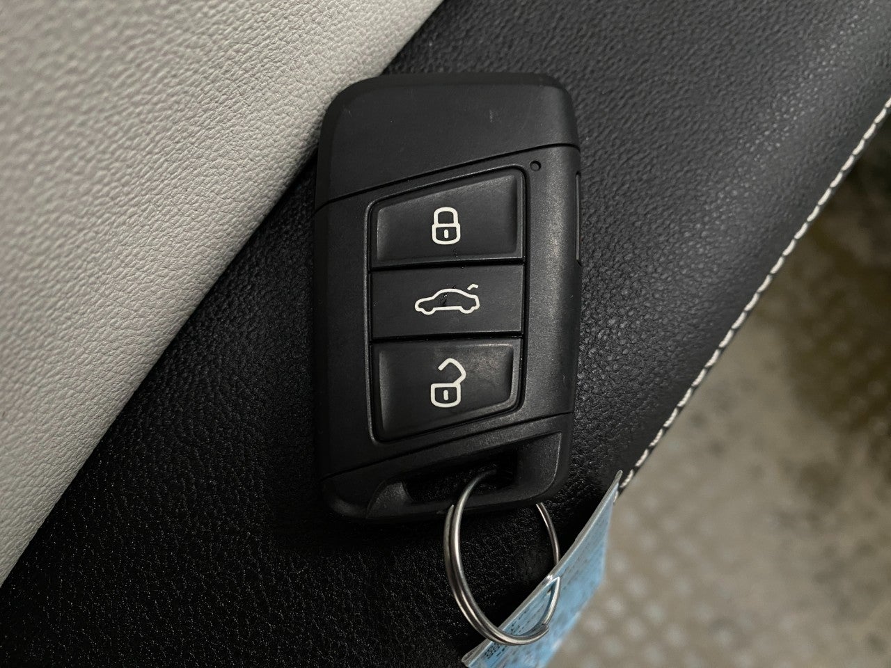 2025 Volkswagen Taos S 4MOTION