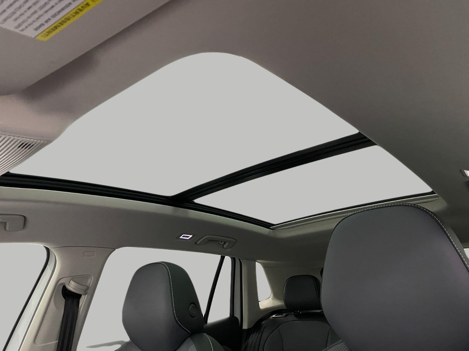 2026 Volkswagen Tiguan SE 4MOTION