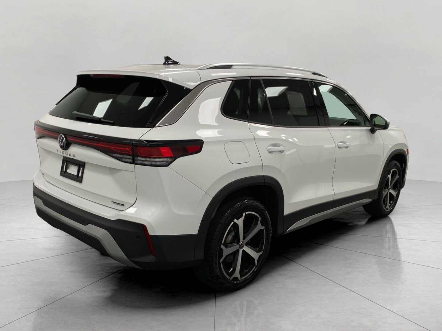 2026 Volkswagen Tiguan SE 4MOTION