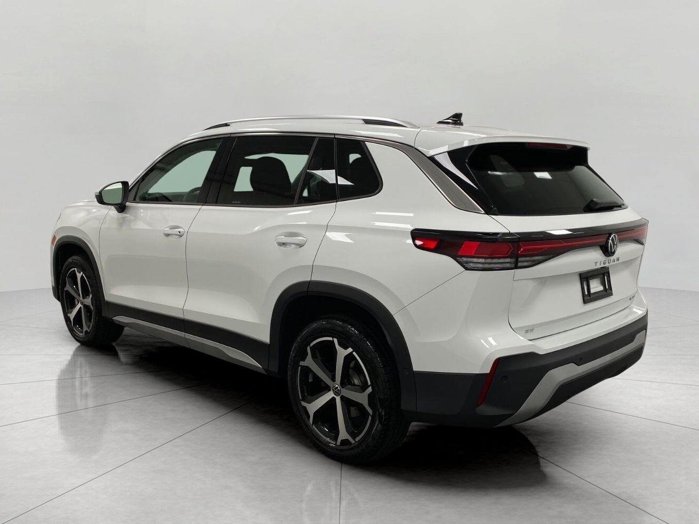 2026 Volkswagen Tiguan SE 4MOTION