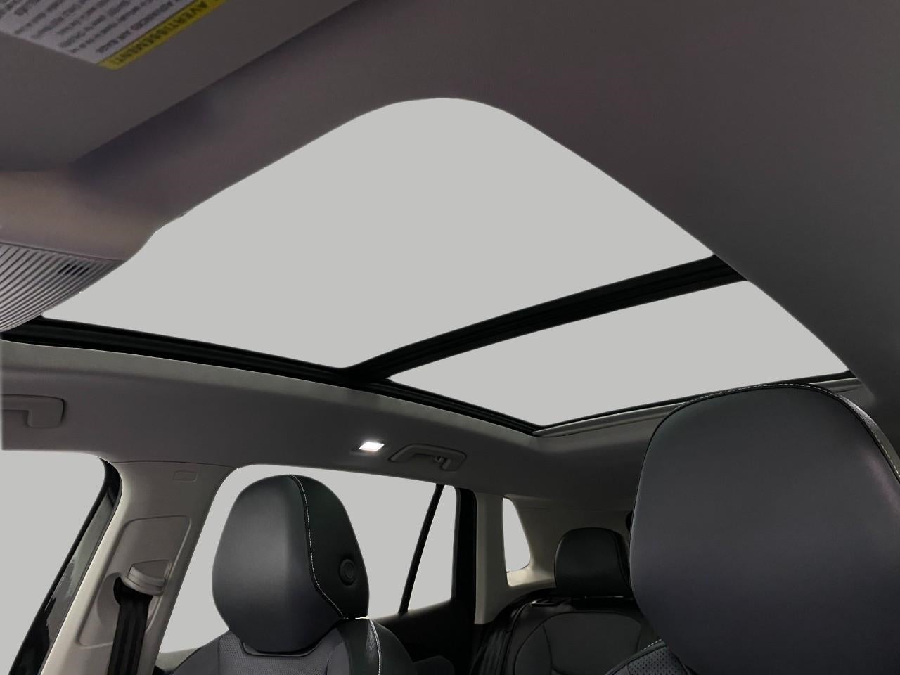 2025 Volkswagen Tiguan 2.0T SE 4MOTION