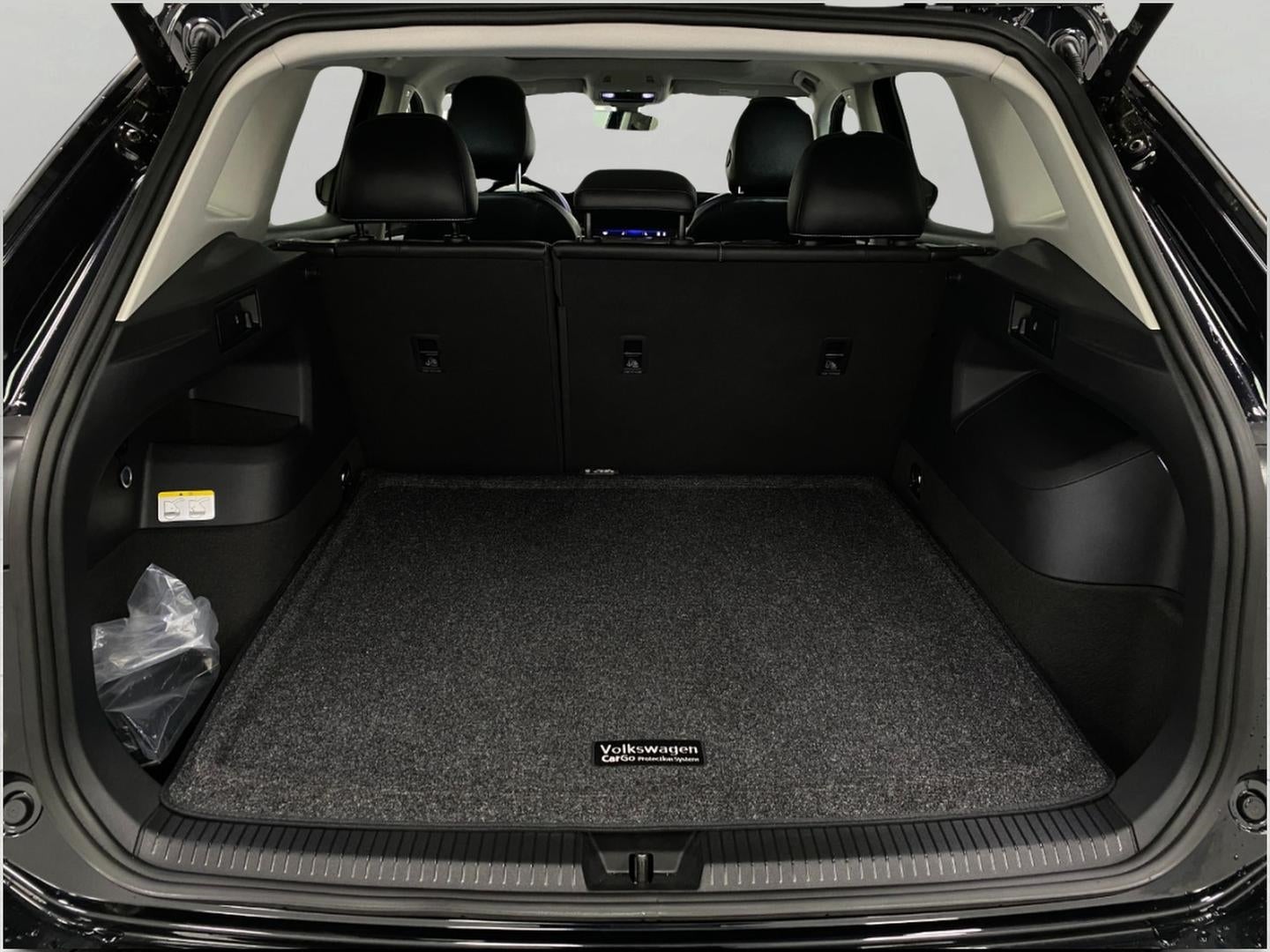 2025 Volkswagen Tiguan 2.0T SE 4MOTION