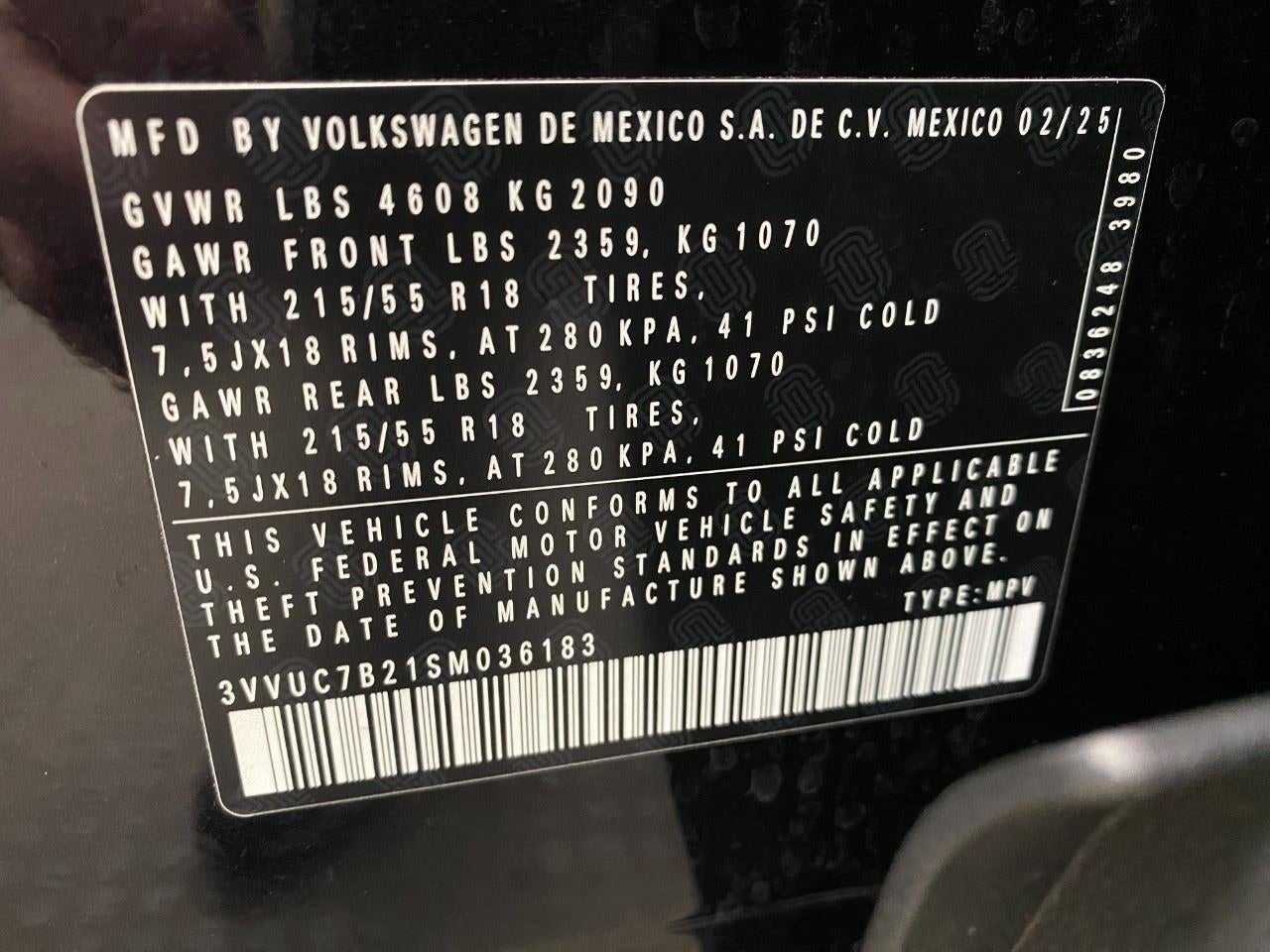 2025 Volkswagen Taos SE 4MOTION