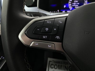 2025 Volkswagen Taos SE 4MOTION