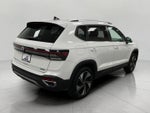 2025 Volkswagen Taos SE 4MOTION