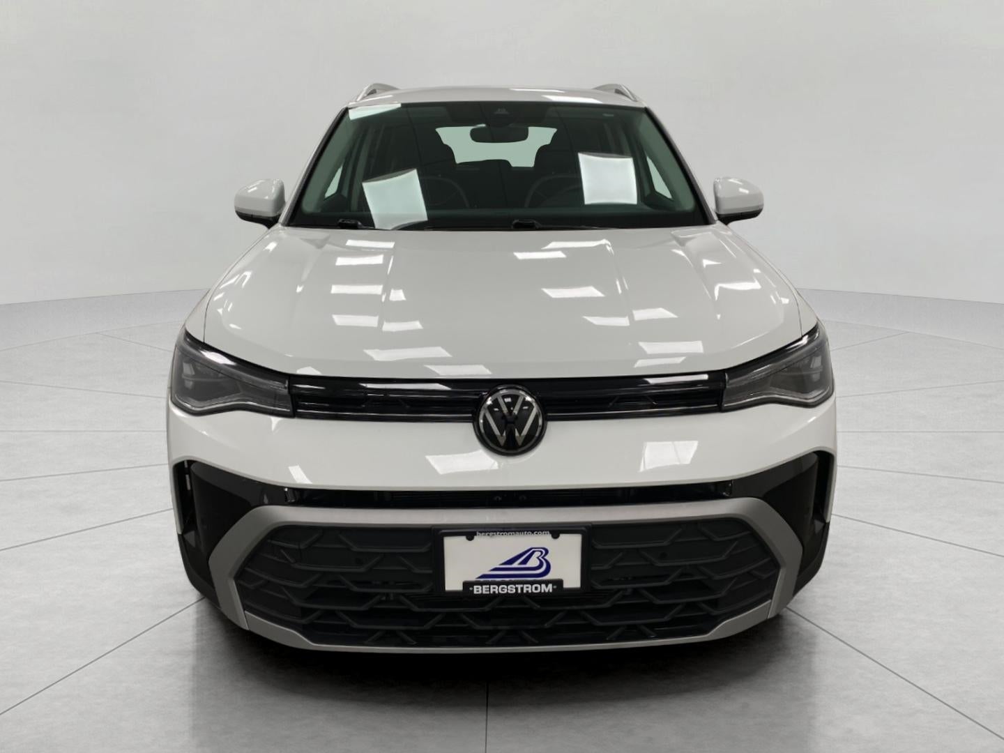 2025 Volkswagen Taos SE 4MOTION