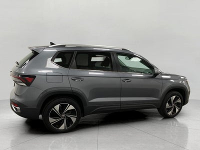 2025 Volkswagen Taos SE 4MOTION