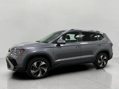 2025 Volkswagen Taos SE 4MOTION