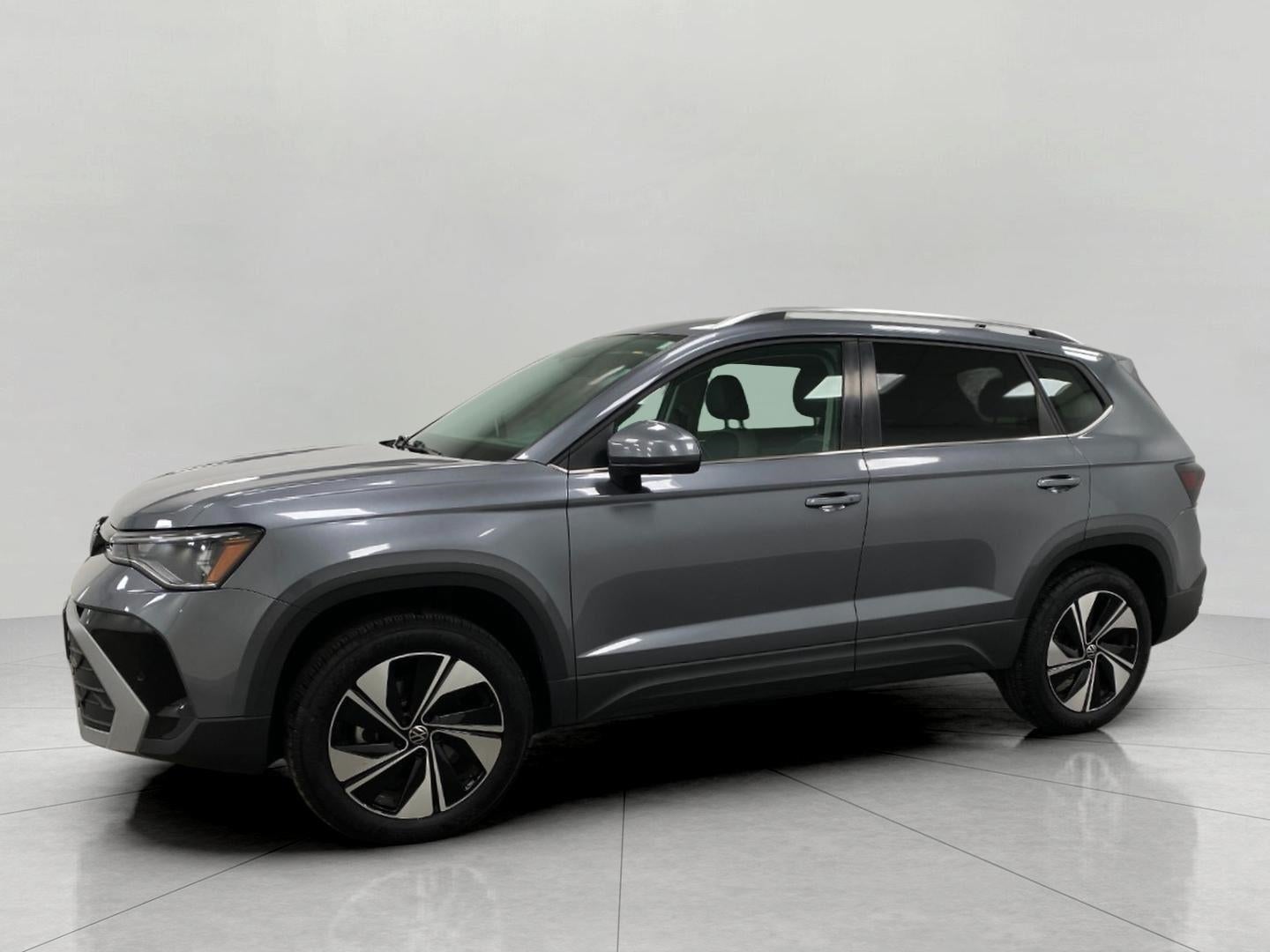 2025 Volkswagen Taos SE 4MOTION