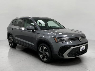 2025 Volkswagen Taos SE 4MOTION