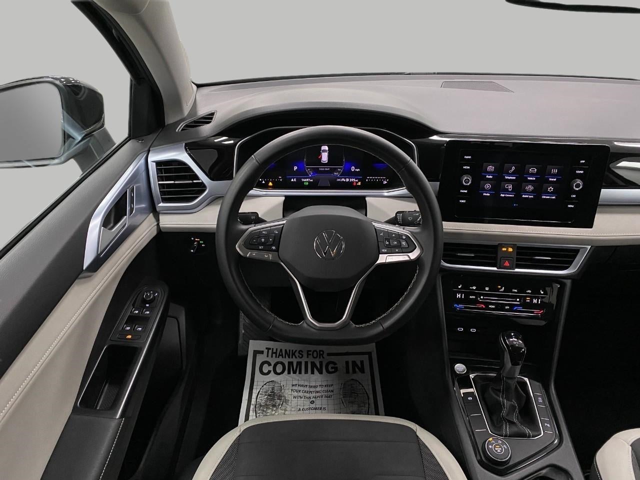 2025 Volkswagen Taos SE 4MOTION
