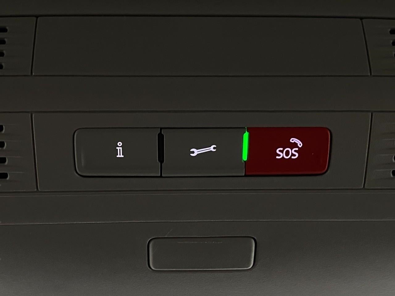 2025 Volkswagen Taos SE 4MOTION