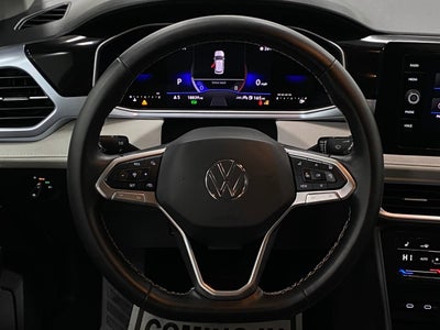 2025 Volkswagen Taos SE 4MOTION
