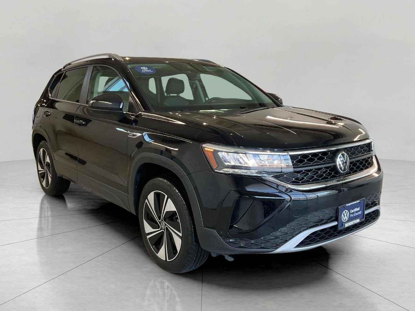 2024 Volkswagen Taos SE 4MOTION