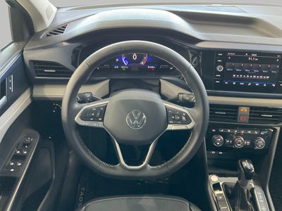 2024 Volkswagen Taos SE 4MOTION