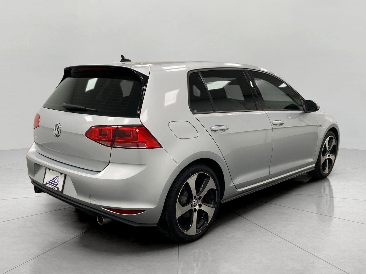 2016 Volkswagen Golf GTI 4dr HB Man S