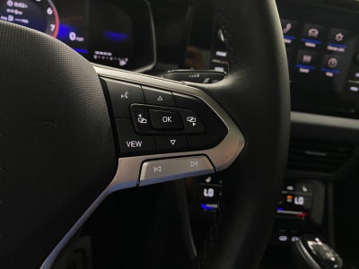 2025 Volkswagen Jetta SE Auto