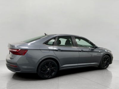 2025 Volkswagen Jetta SE Auto