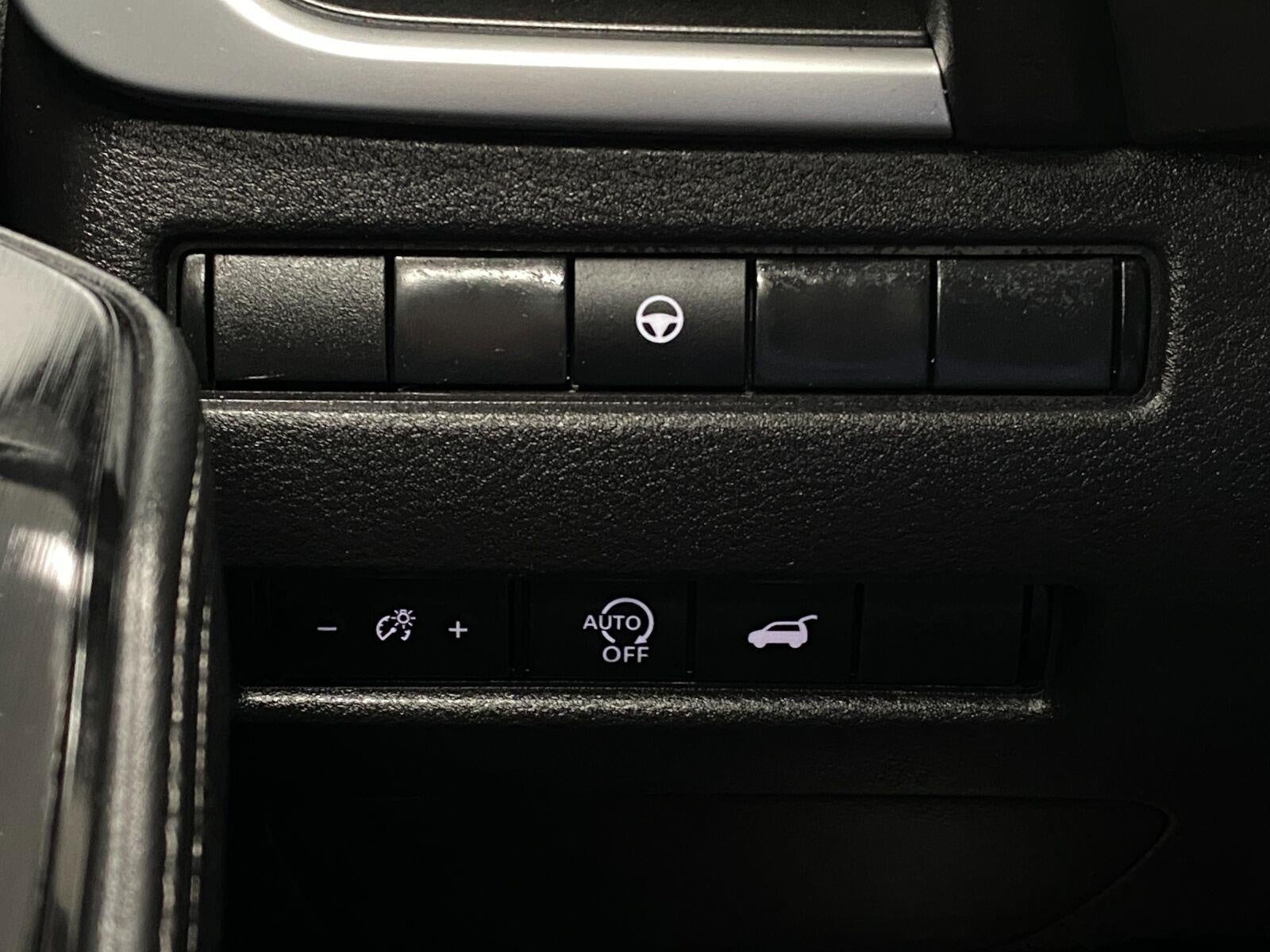 2025 Nissan Rogue AWD SV