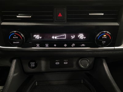 2025 Nissan Rogue AWD SV