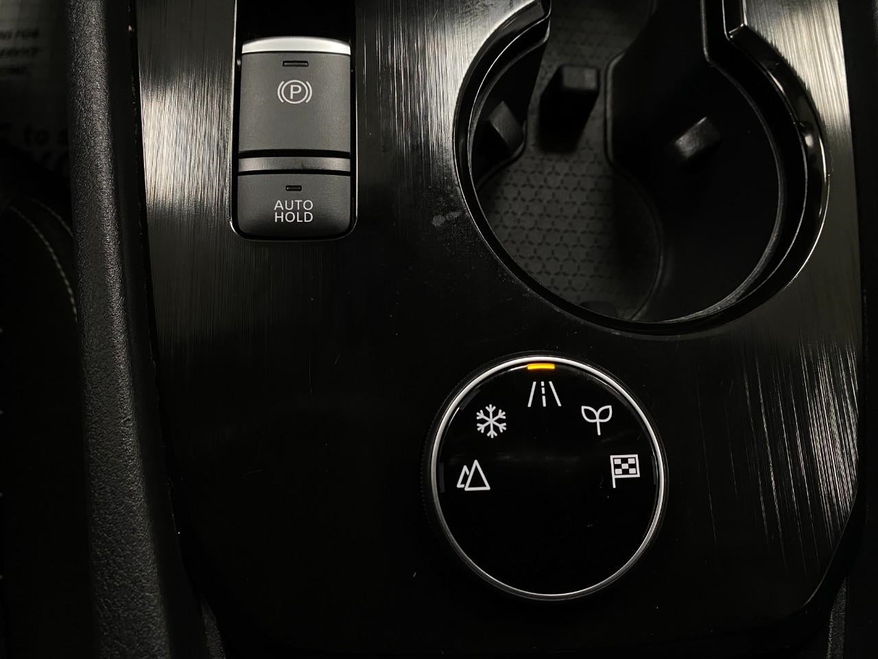 2025 Nissan Rogue AWD SV