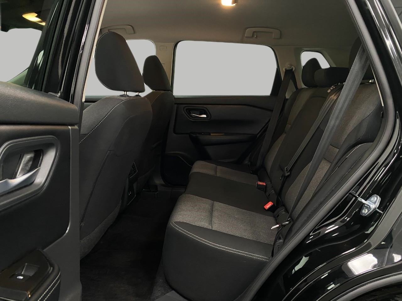 2025 Nissan Rogue AWD SV