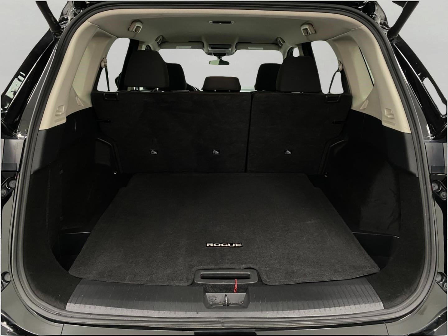 2025 Nissan Rogue AWD SV