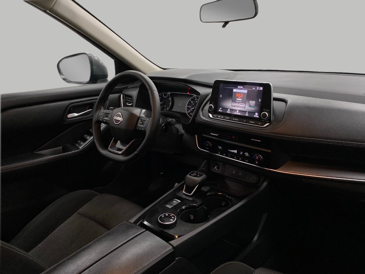 2025 Nissan Rogue AWD SV