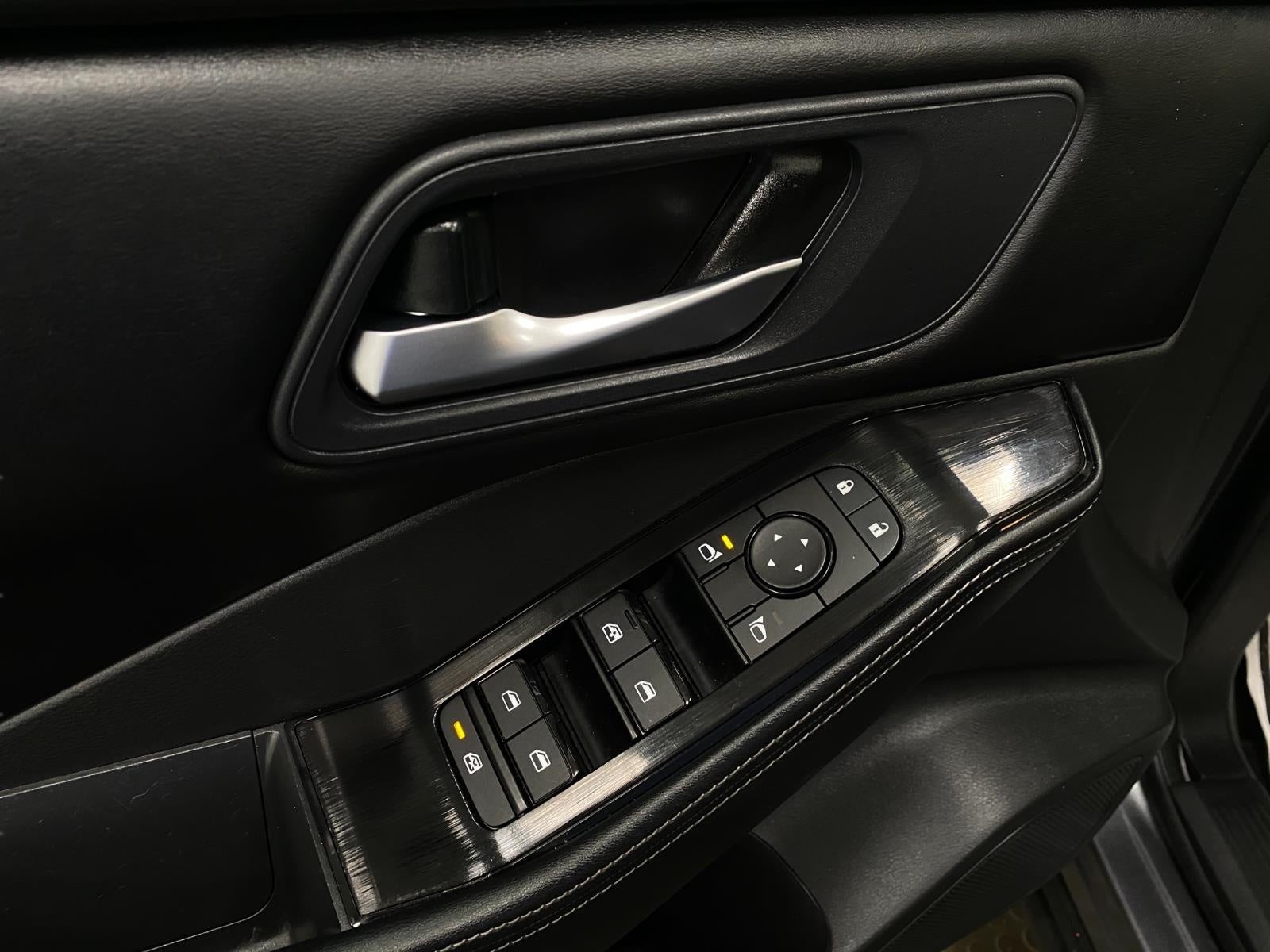 2025 Nissan Rogue AWD SV