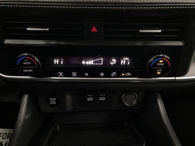 2025 Nissan Rogue AWD SV