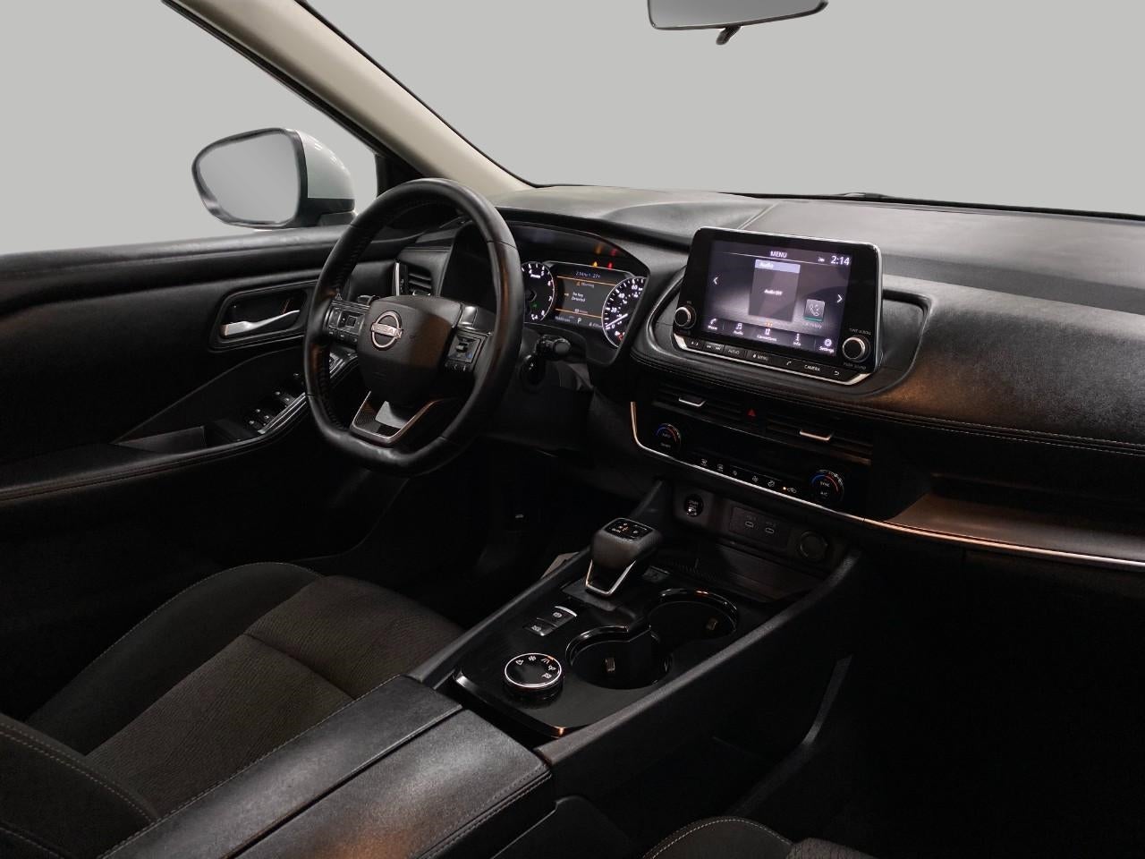 2025 Nissan Rogue AWD SV