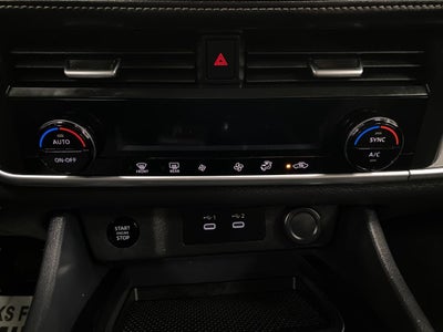 2025 Nissan Rogue AWD SV