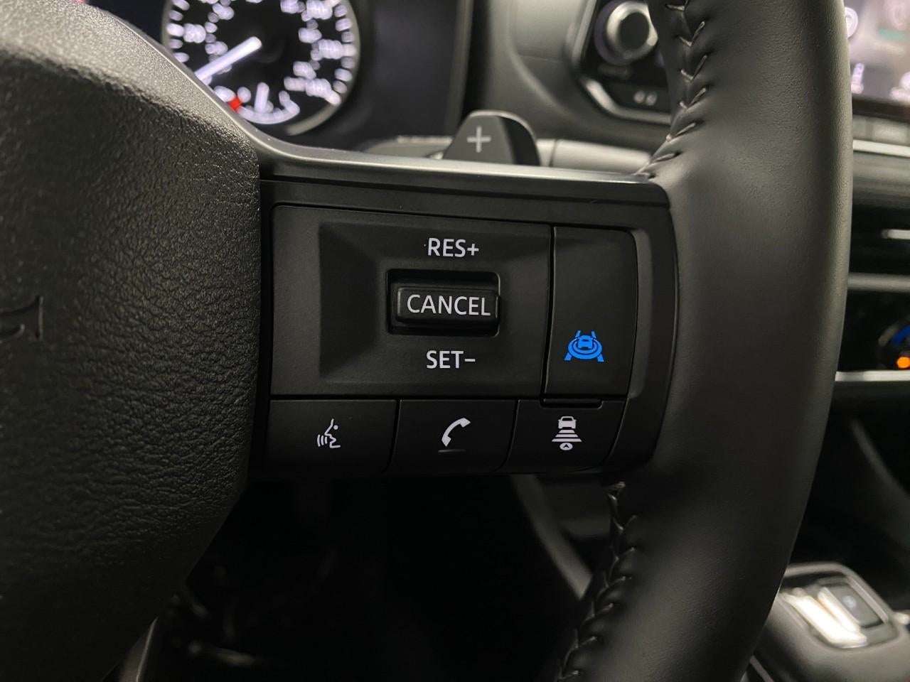 2025 Nissan Rogue AWD SV