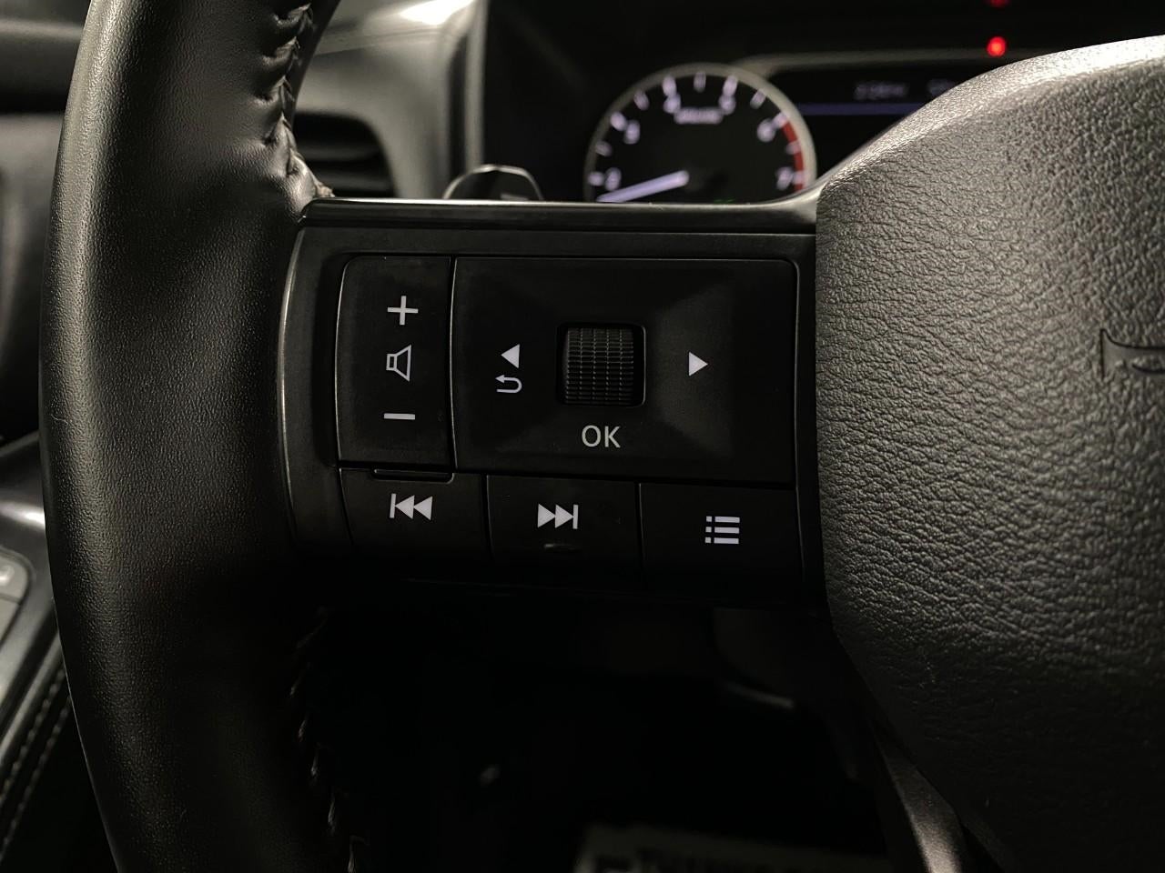 2025 Nissan Rogue AWD SV