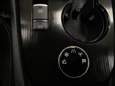 2025 Nissan Rogue AWD SV