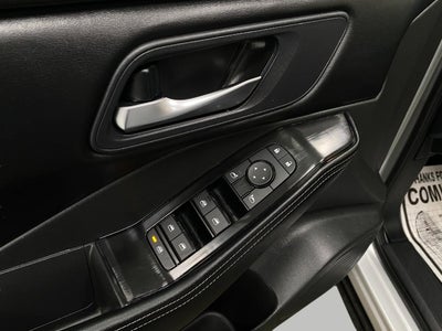 2025 Nissan Rogue AWD SV