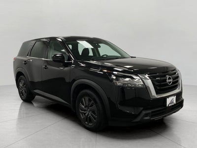 2022 Nissan Pathfinder S 4WD