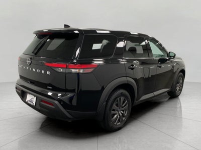 2022 Nissan Pathfinder S 4WD