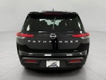 2022 Nissan Pathfinder S 4WD