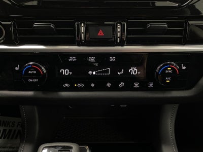 2024 Nissan Pathfinder SV 4WD