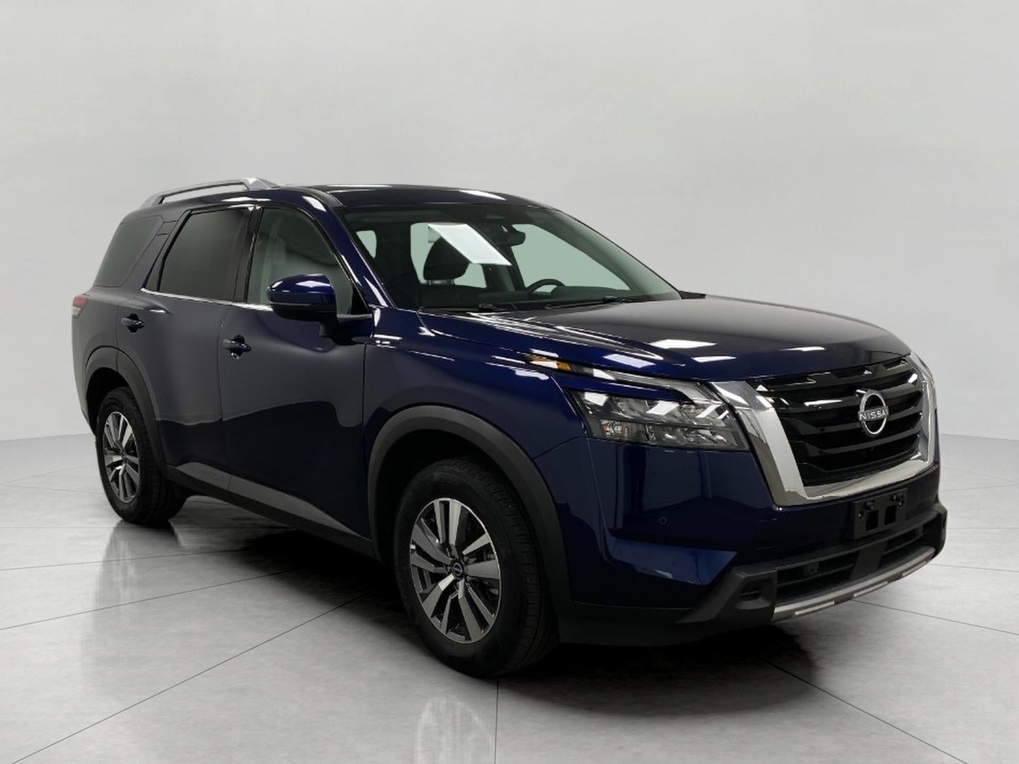 2025 Nissan Pathfinder SL 4WD