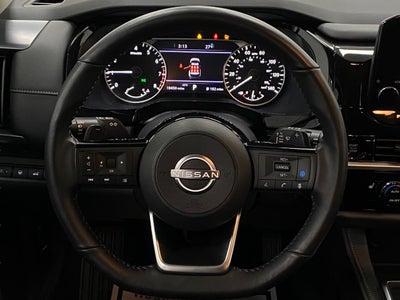 2025 Nissan Pathfinder SL 4WD